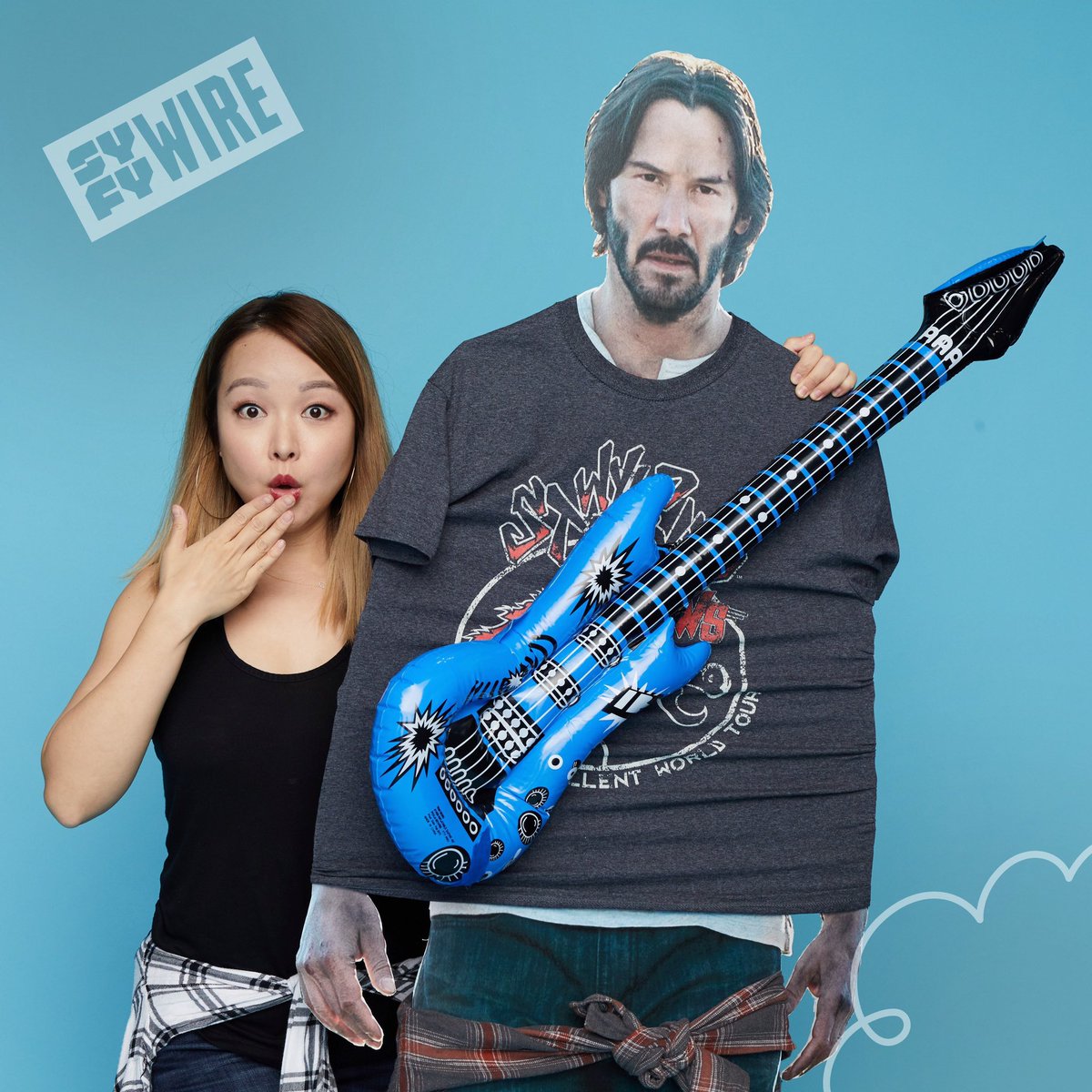CharletChung's tweet photo. Best believe I punched Keanu Reeves
And it was better than any scene you could see in Speed 💥💥💥
🥊🥊 We KO’d day ☝️ of @NY_Comic_Con 🥊🥊 @SYFYWIRE #helloperil #keanureeves #matchingflannels #weplannedit 😎 https://t.co/4qAkd4QBZd