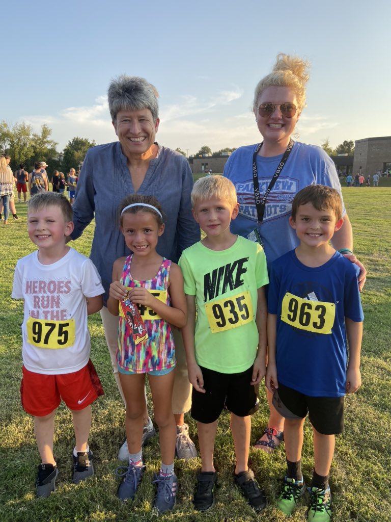 OSESPTA's tweet photo. Big thanks to Mrs Henson and Ms Emily for coming out to support the @VBParkview kids in the XC Elementary meet! https://t.co/J9WqGUbPEu