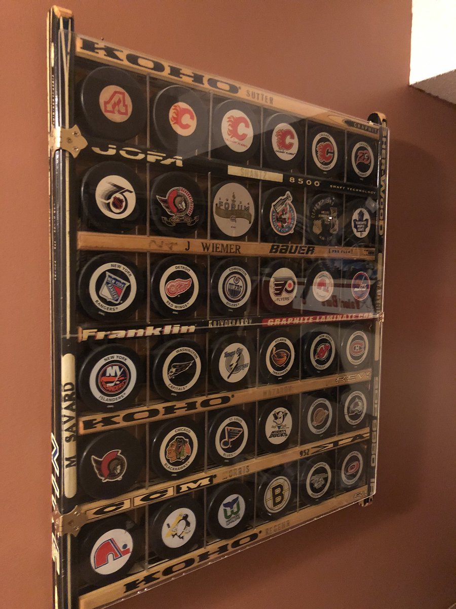 BreakawaySR's tweet photo. @RealSmokeDogg11 How about this one? Made with sticks from @NHLFlames players my first few seasons. #RonSutter #JeffShantz #JasonWiemer #SergeiKivokrasov #AndreiNazarov #DerekMorris #RobynRegehr #MarcSavard #DenisGauthier The late Mr. Al Hehr was a #craftsman. https://t.co/TG4RE0lenU