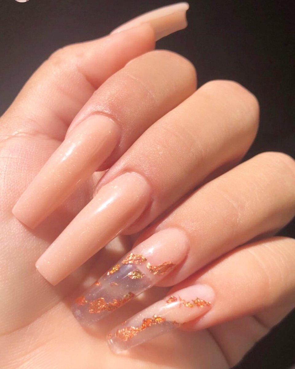 ryansnails's tweet photo. Gold and nude tone ! Best of combination ๐ฅฐ #sanantonio #sanantonionails #ombrenails #naildesign #nails #210nails #nailart #ryansnails #houston #austin #dallas #luxurynails https://t.co/ahkCdOmuLV