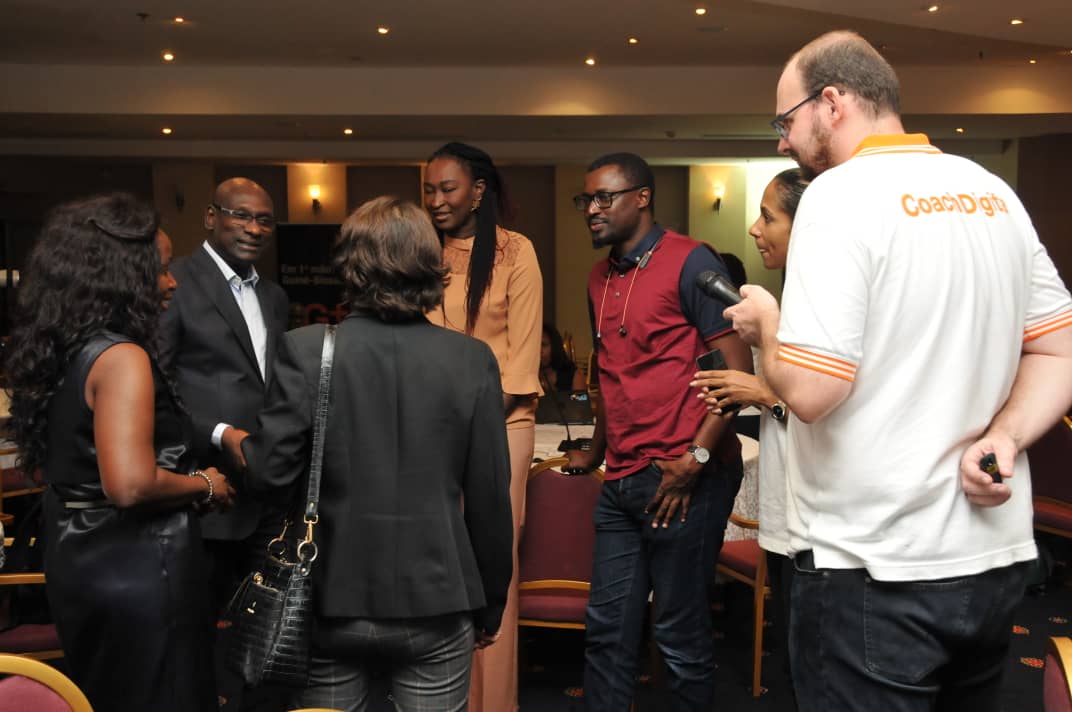 TijaanSarr's tweet photo. Forum Transformation Digitale et Innovation- Day 2 de @Orange_Bissau :
Ensemble avec l'écosystème pour une journée d'échanges et de réflexion sur comment accélérer ensemble le développement du digital en Guinée Bissau.
#OpenInnovation, #Plateformisation, #API, #Contents https://t.co/q4FzawQgwd