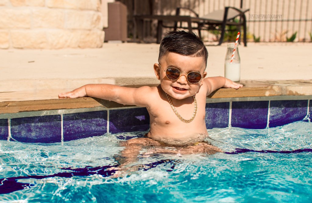 Alyia_Jess's tweet image. Baby boy still with drip💧🥶