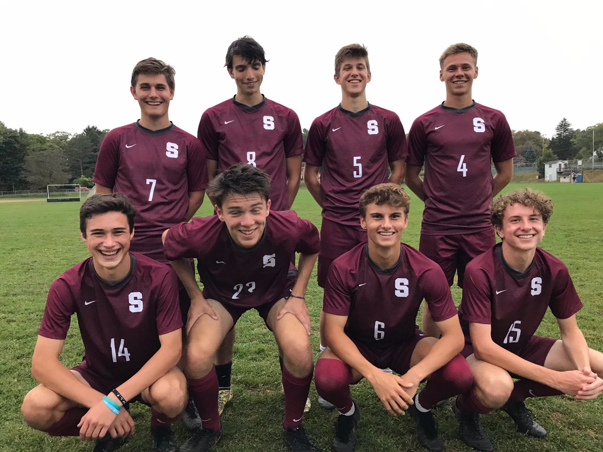 Couldn’t have asked for a better senior night!! The boys won 4-0 over Cedar Cliff tonight!! Goals from <a href="/WStaniar/">Will Staniar</a> (2) <a href="/Dpag24/">Davis pagett</a> and Ankur!!    #rollscbsoc