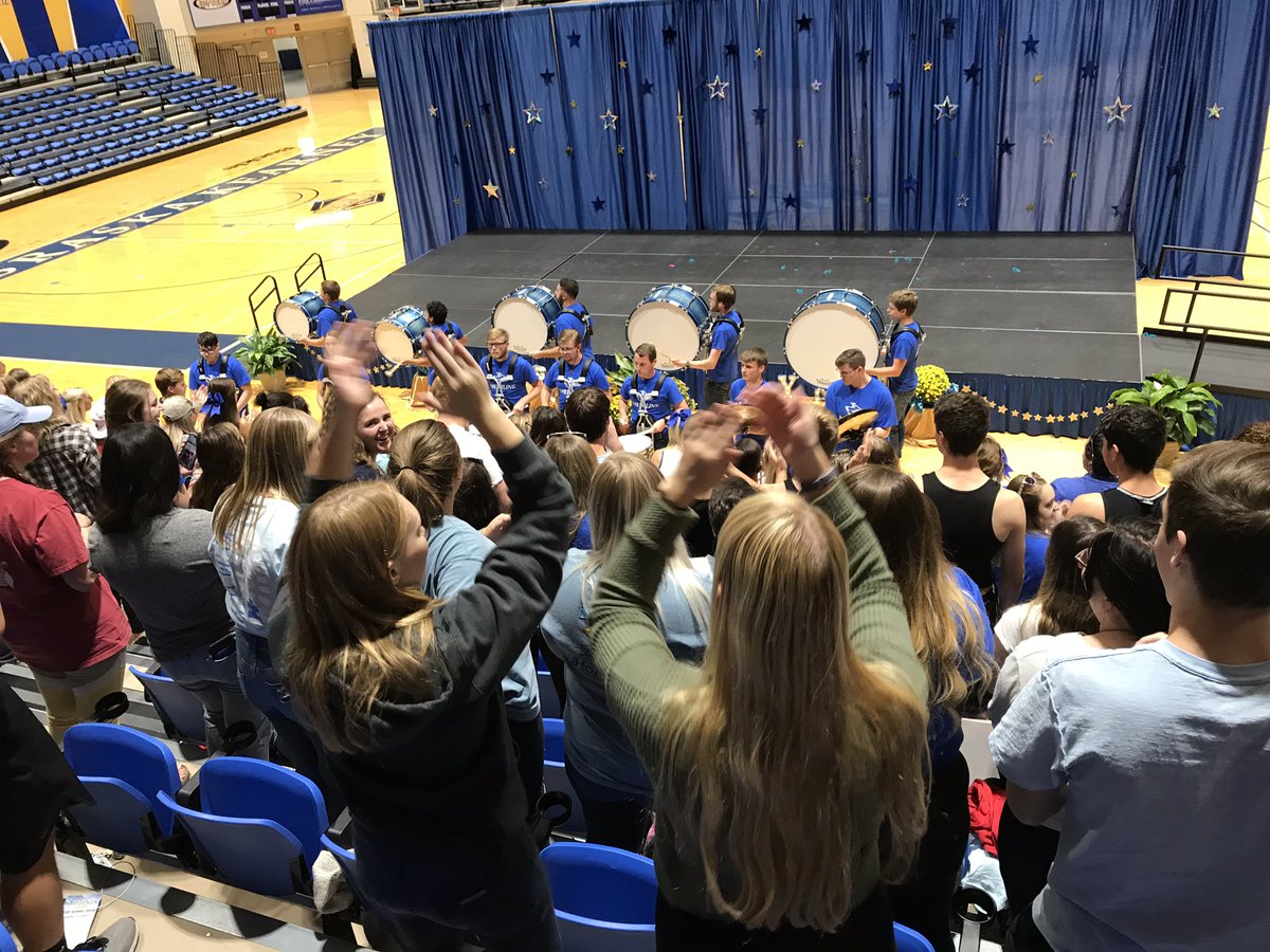 cas_unk's tweet photo. Duane Bierman and @UNKPercussion @unkbands revving up the crowd @UNKearney Lip Sync #BeBlueGoldBold #WeareArtsandSciences https://t.co/iTRjhniivh