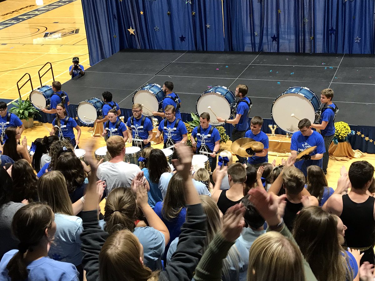 cas_unk's tweet photo. Duane Bierman and @UNKPercussion @unkbands revving up the crowd @UNKearney Lip Sync #BeBlueGoldBold #WeareArtsandSciences https://t.co/iTRjhniivh