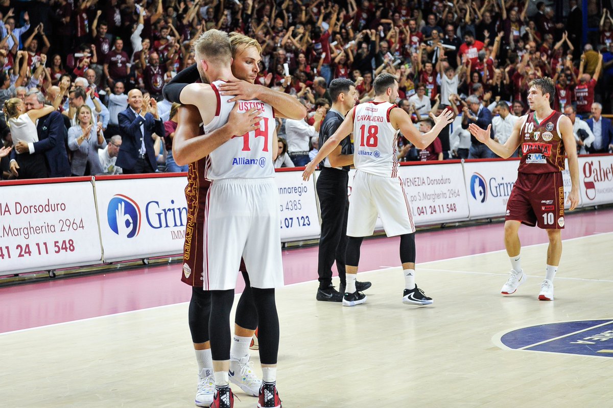 REYER1872's tweet photo. ⭐️🤩
Quando vi diciamo #finoallafine... è perchè davvero ci crediamo fino alla fine!
Testa già alla prossima 💪!
👀 Match report https://t.co/4XO4SLoINE
#onthenextone #esserci https://t.co/hiSVCdl6pe