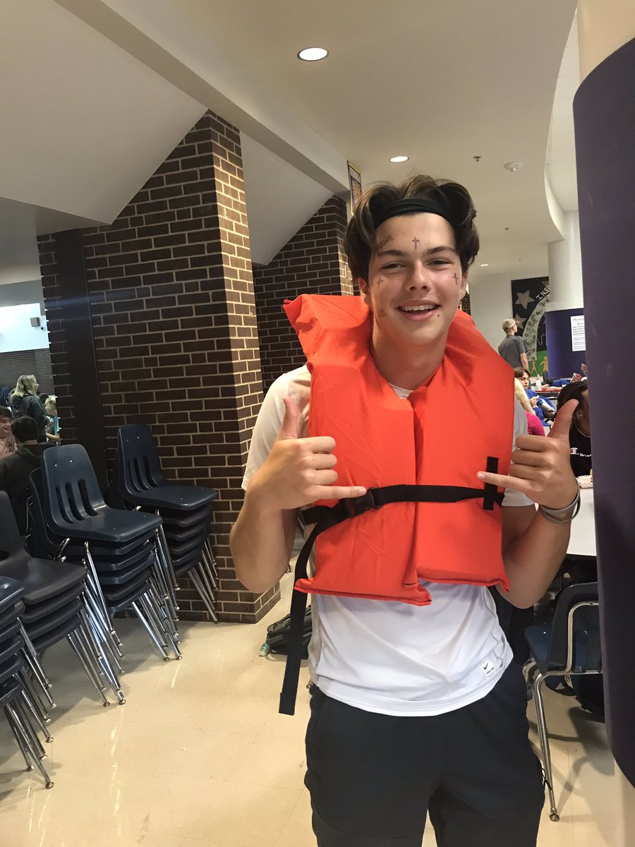 Meme day at EHS #lemmedrivetheboat #ehs63025 <a href="/EHS_hub/">EHS-hub Publications</a>