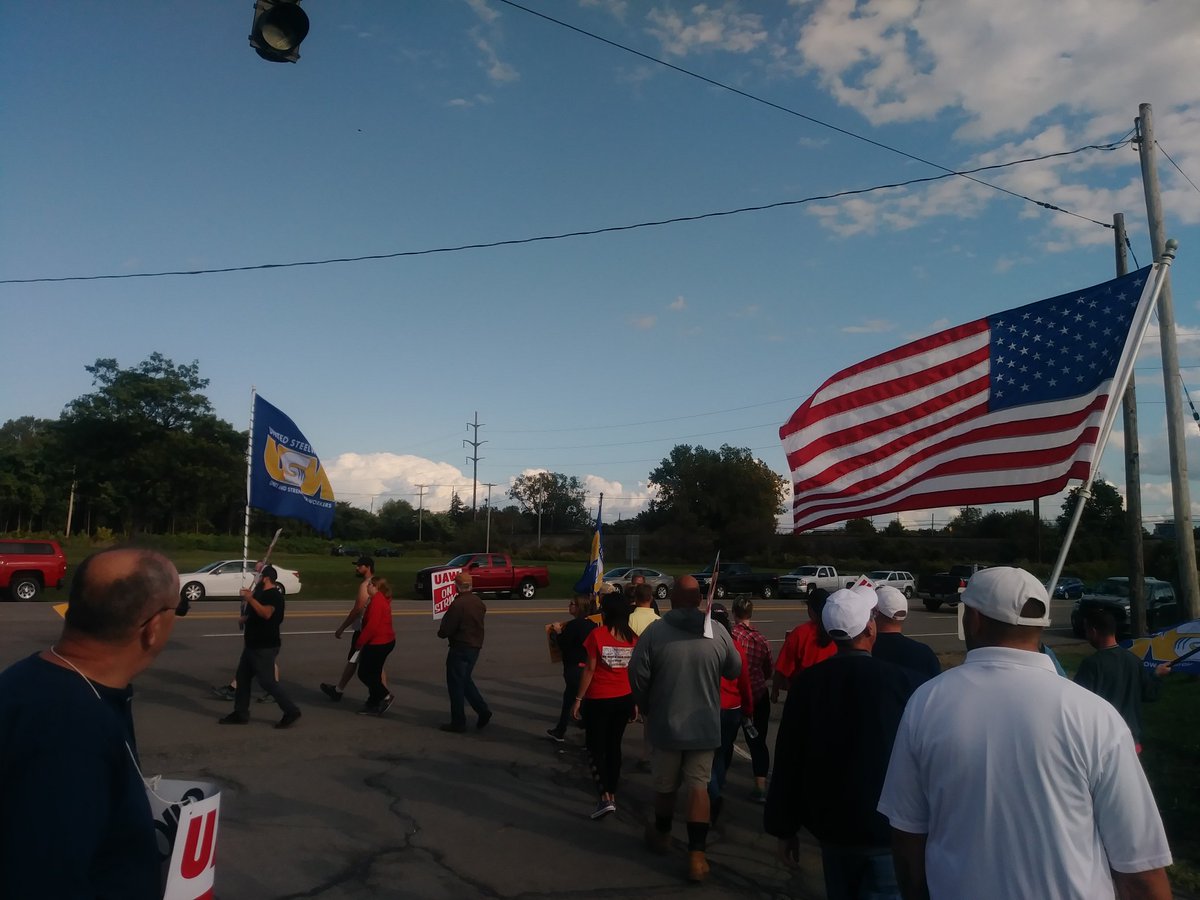 STA_Union's tweet image. Starpoint Teachers support @UAW . Hoping for an end to the strike.  Your fight is our fight.  We got your back! @nysut @NYSUTWNY #UnionStrong