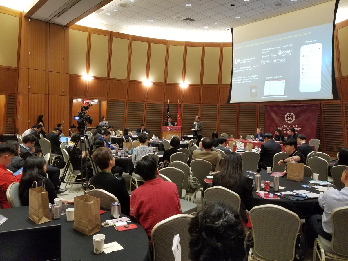 DannyMouMD's tweet photo. My identical twin @MouDavid giving am excellent talk on his digital startup at the U.S.-China Health Summit! #Harvardmed #hbs #mgh #valerahealth #twins #ineedtostepitup https://t.co/8JanhHCbXQ