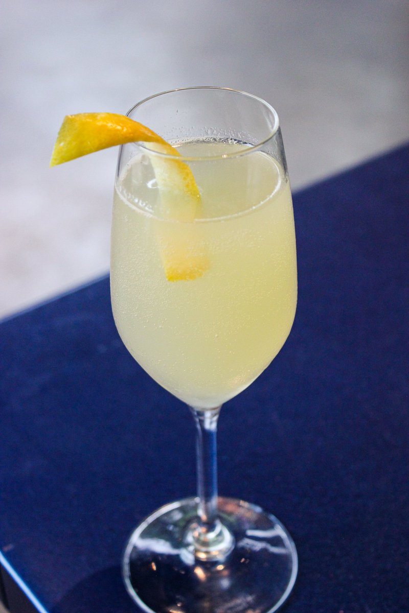 AnnaFeasts's tweet photo. 3 light, summery cocktails to enjoy while the temps are still hot https://t.co/B8EFD111ay #summerdrinks #atlantasummer @smartwater @BullyBoyATL https://t.co/n2jVV2Ecoa