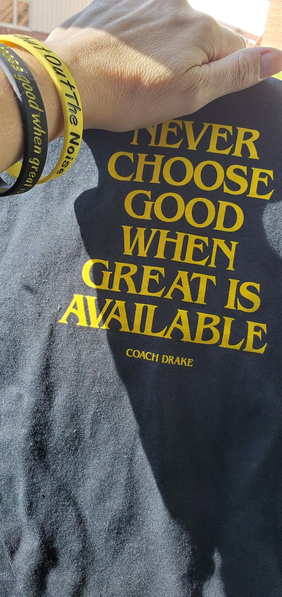 sunnirae92's tweet image. Can't wait to wear this on Monday! @SteeIerNation @steelers @TeamJuJu #CoachDrake #SteelersNation