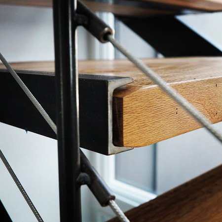 dialectdesign's tweet image. Using meticulous attention to detail, our project manager Josh Canup custom built this floating wood and steel staircase by hand for a modern house in Dilworth. 

#dialectdesign #wesweatthesmallstuff
#modernhome #moderndesign #moderncustom #CharlotteNC #dilworth