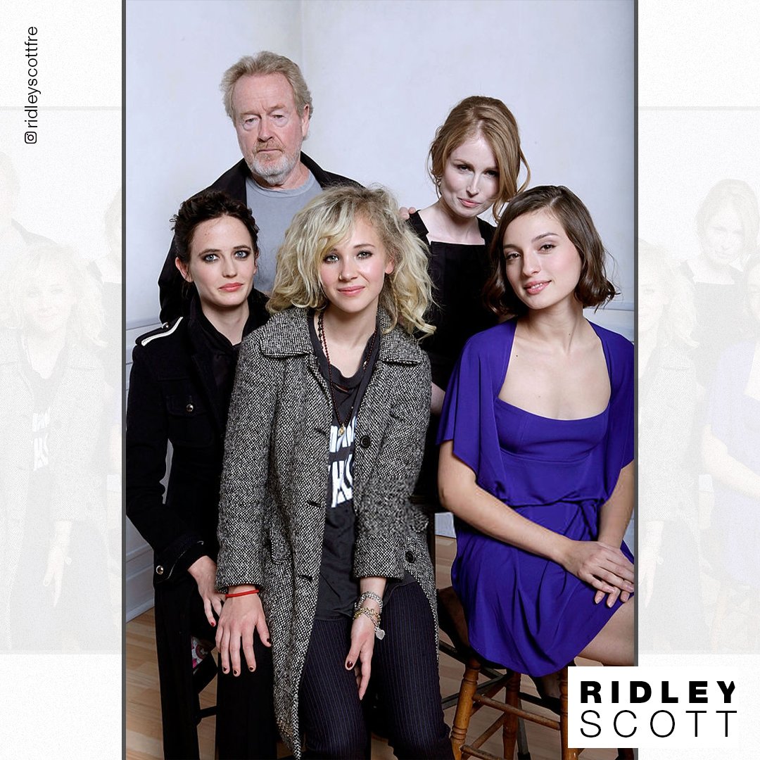 Where was this photo taken? #Photo by Jeff Vespa #RidleyScott
-
#Hollywood #Movie #EvaGreen #JunoTemple #JordanScott #MariaValverde #Film