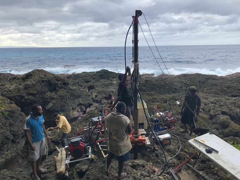 junglecave's tweet photo. Off to a brisk 8am start for another day of #drilling! #PaleoENSO #fieldwork #corals https://t.co/5fdLtQlGBl