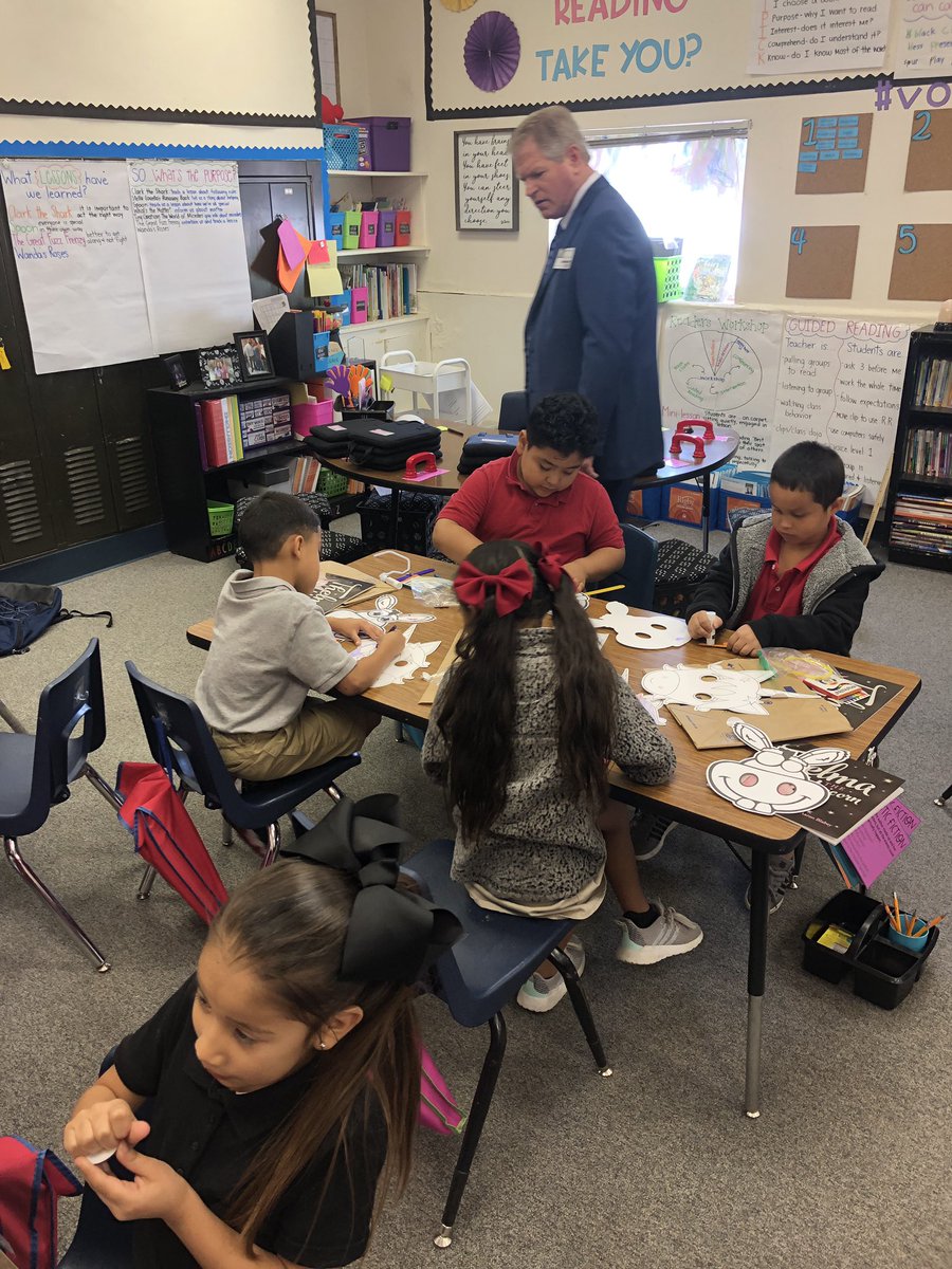 BrownBuffalos's tweet photo. 2nd grade had a great time during United We Read Day. They are all so excited to have their own copy of Thelma the Unicorn. Thank you to our awesome guests for spending some time with us today. https://t.co/duGpxyadQo