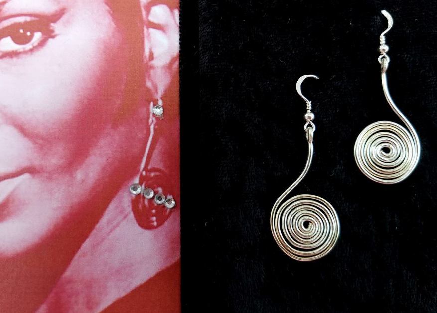 LnSDesigners's tweet photo. Ready for your close-up? Movie-star inspired #jewellery from @Unity_Jewels_UK  coming to our #LeytonstoneMakersMarket this Sunday afternoon! #LeytonstoneLovesFilm #E11 #market #handmade https://t.co/5WFoIA1Wod