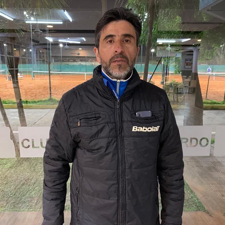 TenisTournament's tweet photo. Que lindos partidos de una gran noche de #tenis!!! Lo mejor? La sonrisa de los protagonistas 😁👏🎾🏆. 
Vos también podes ser parte de #tenistournament contactándonos via WhatsApp al 📲155 643 6614 y #jugatenis. https://t.co/yREg0zXiZf
