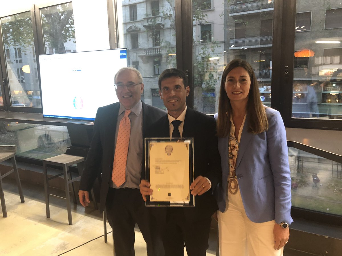 MarcoLorux's tweet photo. Miglior distributore #cloud, miglior distributore per #innovation e miglior distributore dell’anno @ComputerGross protagonista di questa edizione #channelwatch @GianlucaGuasti https://t.co/NYXpKHNr47