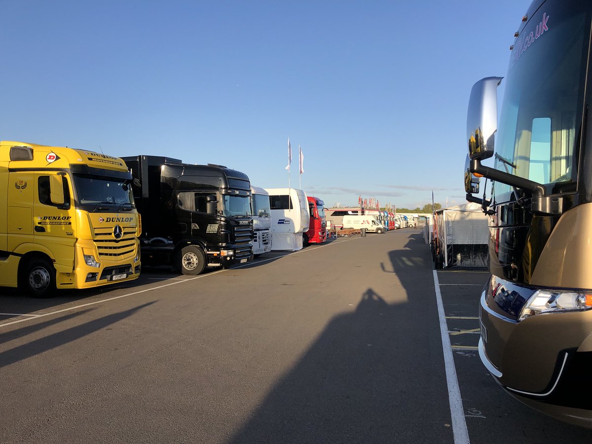 CloudcellHQ's tweet photo. Let’s go racing! https://t.co/tyDEwkt9ZD