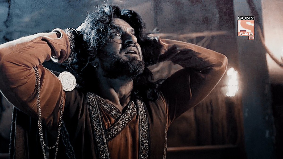 AlasmineEdits's tweet photo. Oh god can Aladdin rub the chiraag already, It’s stressing me out!

#AladdinNaamTohSunaHoga #AladdinOnSab #Alasmine https://t.co/CdxrBmXTpx