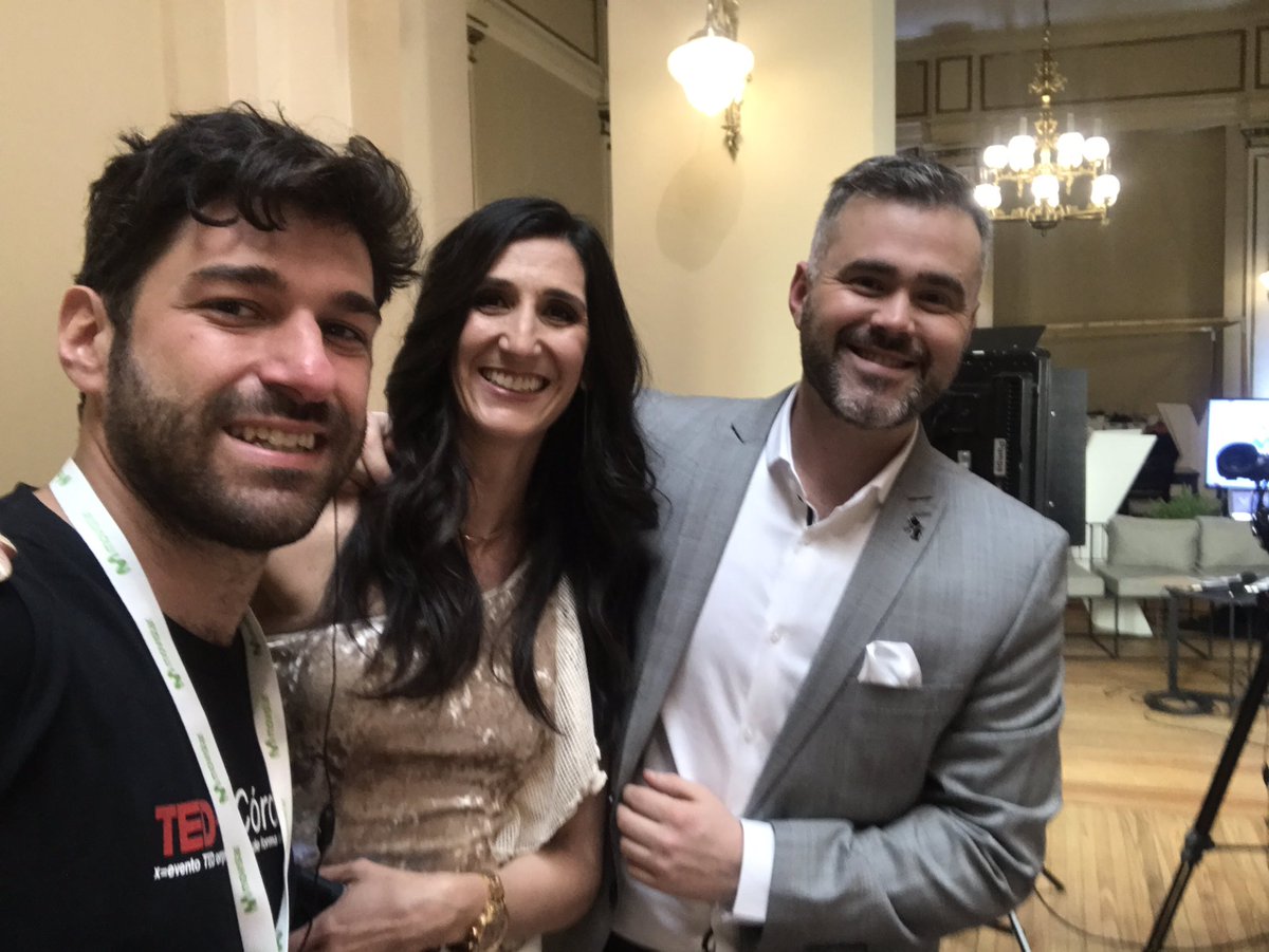 Se nos fue el primer bloque de Zona de Ideas!!! Ahora estamos con #TEDxCordoba2019 A disfrutar!!!!! @mmcardarelli <a href="/FlorBarzola/">Florencia Barzola</a>