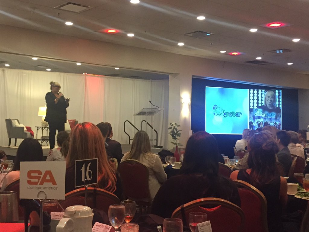 krissaddoris's tweet photo. What a great @DFSDesMoines event with @jblovesdesign and some amazing women! https://t.co/mBzHfvItwb