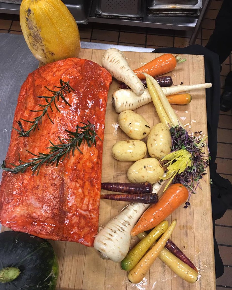 BarneysLeduc's tweet photo. Chef and the team spent the morning picking up fresh ingredients and products from local farms for this Saturday's Farm to Fork Prime Rib Dinner!

Click here for the full menu and to get the remaining tickets: https://t.co/EkVJZaV0Ax

#leduc #food #yegfood https://t.co/aFxNsdyVU4