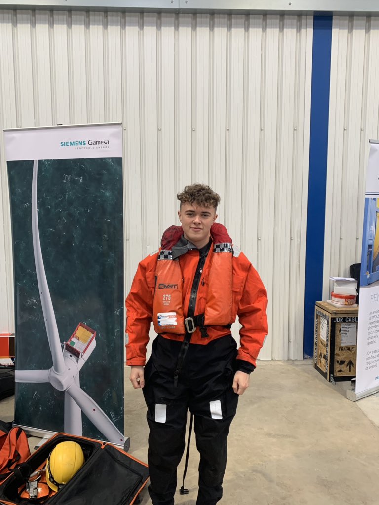 NCL_Energy's tweet photo. It was great to see @NCLCollege Energy Academy graduate Ben Scorer today at #STEMTastic, Ben has fulfilled his dream of becoming a Wind Turbine Technician #livingthedream https://t.co/D1nTN1p3Nt