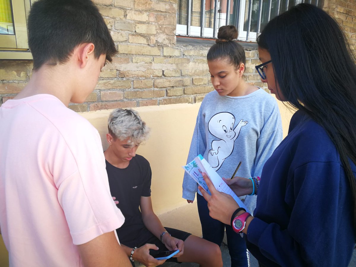 SantRamonSC's tweet photo. En marxa el projecte "Tecnologia i salut" sobre hàbits saludables a 3r #SRSCESO @TeideProjectes Hem començat prenent les pulsacions! #treballarperprojectes #batec #projectes2019 @FundacioAlicia @EscolaCristiana #compartimhoritzó https://t.co/fBCNQcp9Ly