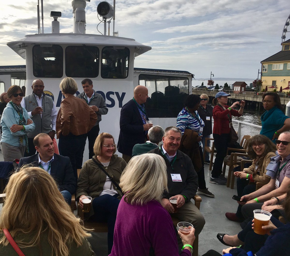 ECOStates's tweet photo. @ECOStates members enjoy a cruise from Seattle to Tillicum village for dinner last night #ECOSFall19 https://t.co/j5iAmPrhdt