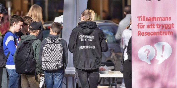 Idag medborgardialog på resecentrum. Vi från Ungdomsjouren la stor vikt på att ungas röst skulle få bli hörd i detta sammanhang. 
Upplevelser kring trygghet och otrygghet kring Resecentrum är en viktig fråga då det även är skolvägen för så många. <a href="/Uppsalakommun/">Uppsala kommun</a> @polisen_uppsala