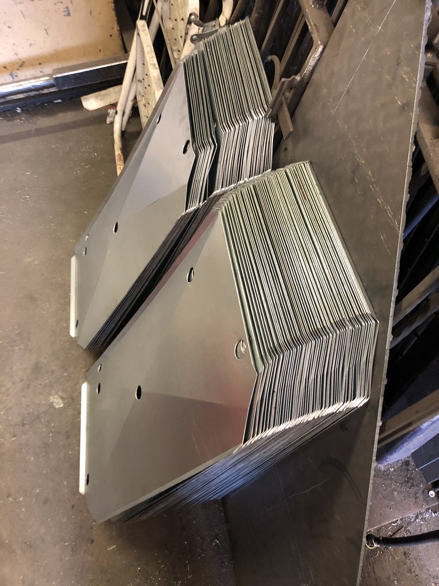 lrr_steelfab's tweet photo. @MPSCockfosters Catalytic converter security cover plates for Prius.
Supply only £25
Supply & fit £80
#catalytic #converter #catalyticconverter #theft #Security #prius #TOYOTA #lrrayner #london https://t.co/k8f3jgbesv