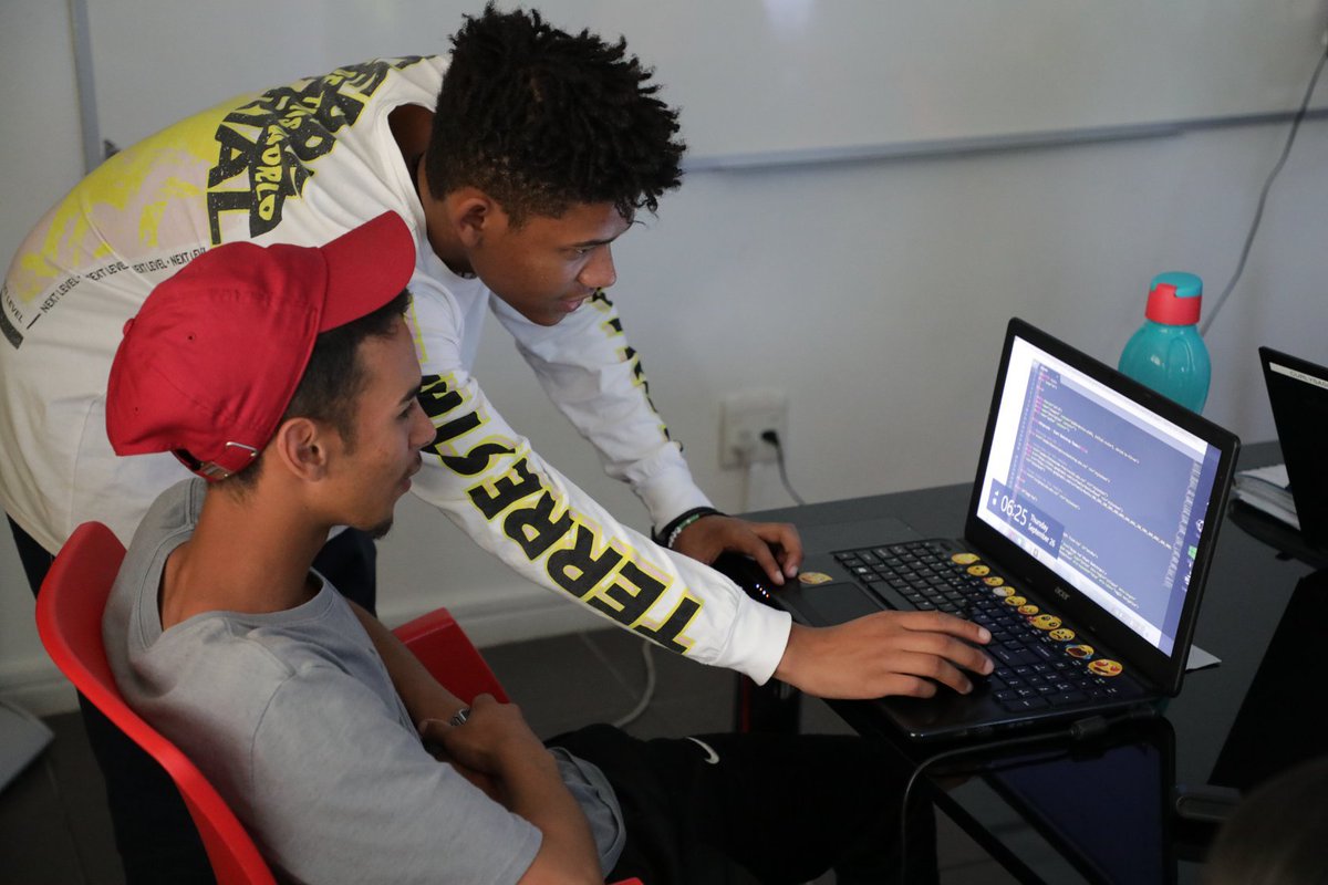 RLabs's tweet image. Basic HTML and CSS:
The students will be introduced to starter bootstrap templates, how to use them, as well as code editors and how they impact how we code.
#MakingHOPEContagious
#ThursdayClasses
#BeXponential