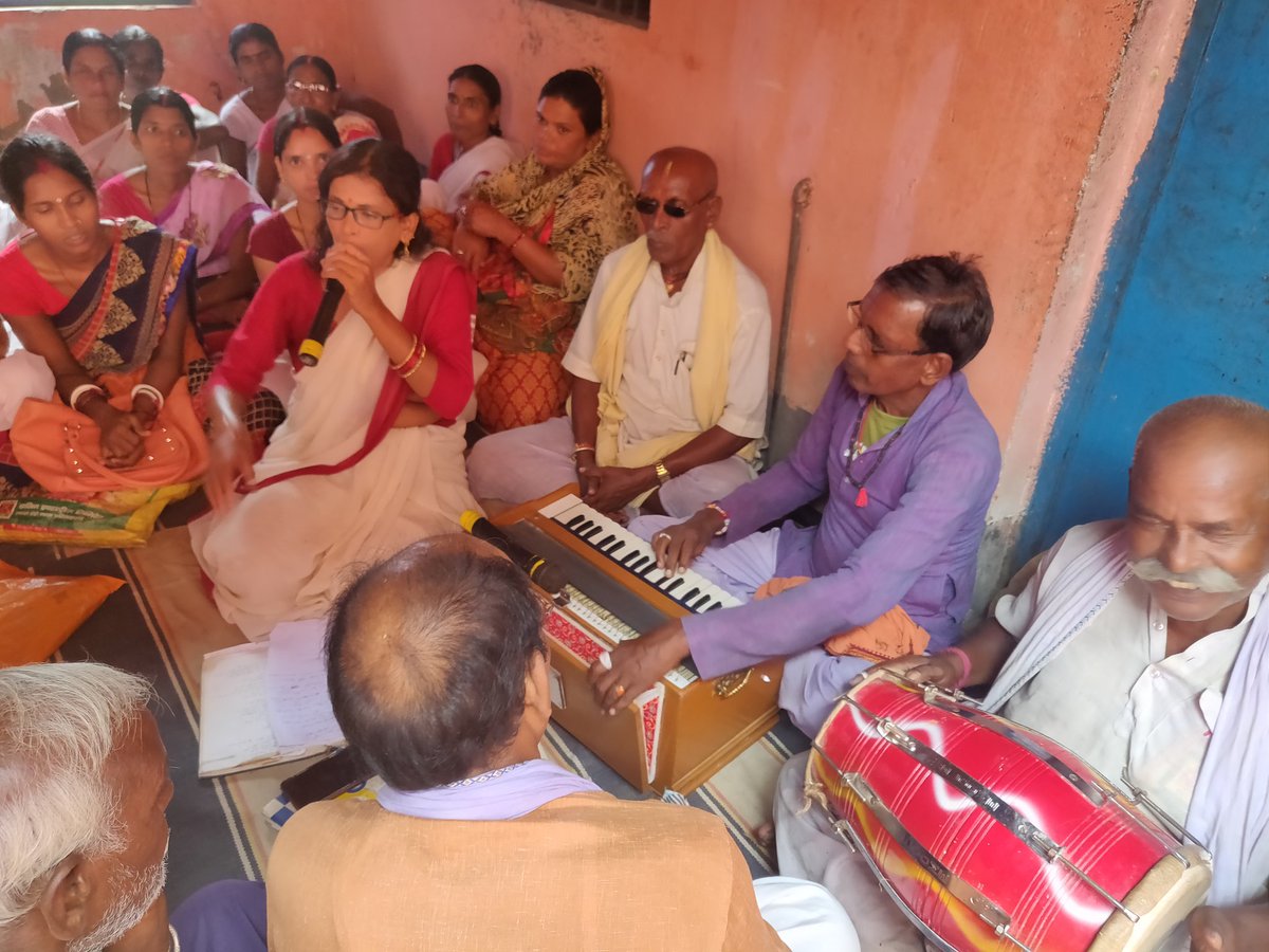 ekangersarai's tweet photo. Special attraction of Poshan mela Poshan jhanki and Lok geet of suposhan.very much appreciated by all.@dmnalanda @Sajjan95 #mwcd #PoshanMaah2019 https://t.co/S0WoCQ0rco