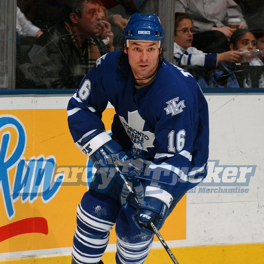 CBCbattle's tweet image. Have we got a treat for you! Tonight's guest judges are World Champion pairs skater Barbara Underhill and former NHLer Darcy Tucker!

Tune in tonight at 8 (9AT/9:30NT) for a new episode of #BOTB

Photo credits: CBC for Barabara Underhill, Graig Abel Photography for Darcy Tucker