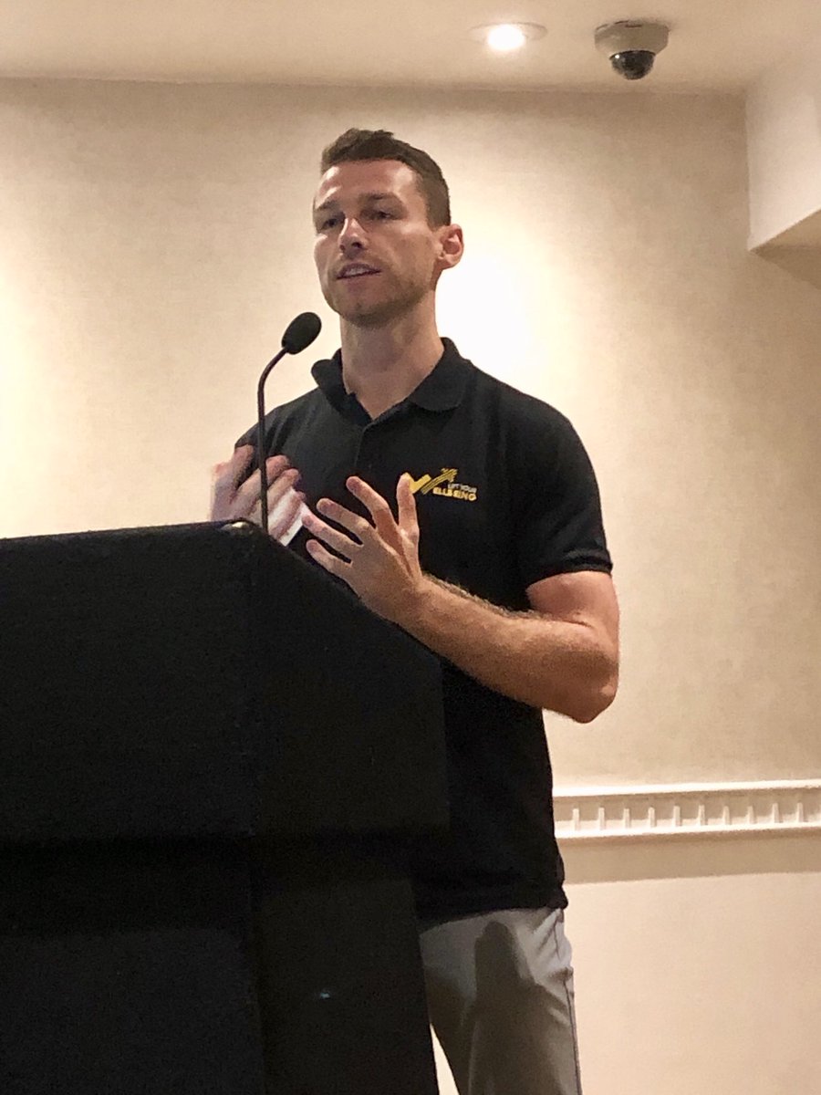 LYWellbeing's tweet photo. "Treat People Well" was the key message I shared at the #NHSemployeewellbeing conference this week.
Without a Knighthood, DR or Professor before my name I certainly had the shortest title of all the speakers but I am so grateful by how well received my talk was. https://t.co/mN98LCUXrk
