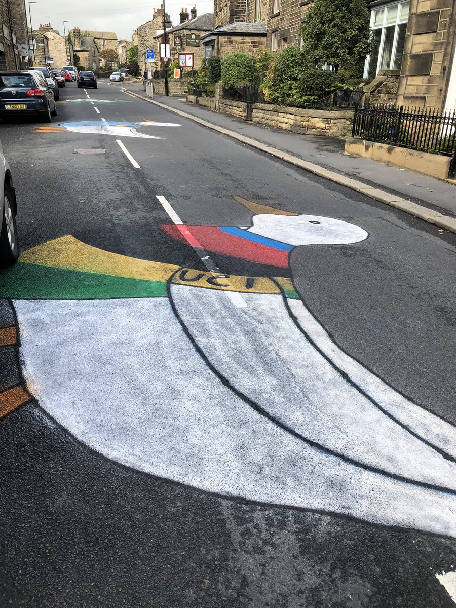 The #Ducks have arrived in #Addingham! Great to see the village getting ready for this Saturdays #WorldCyclingChampionship 
🦆 🚴‍♀️ 🦆🚴‍♀️

#cycling #villagelife