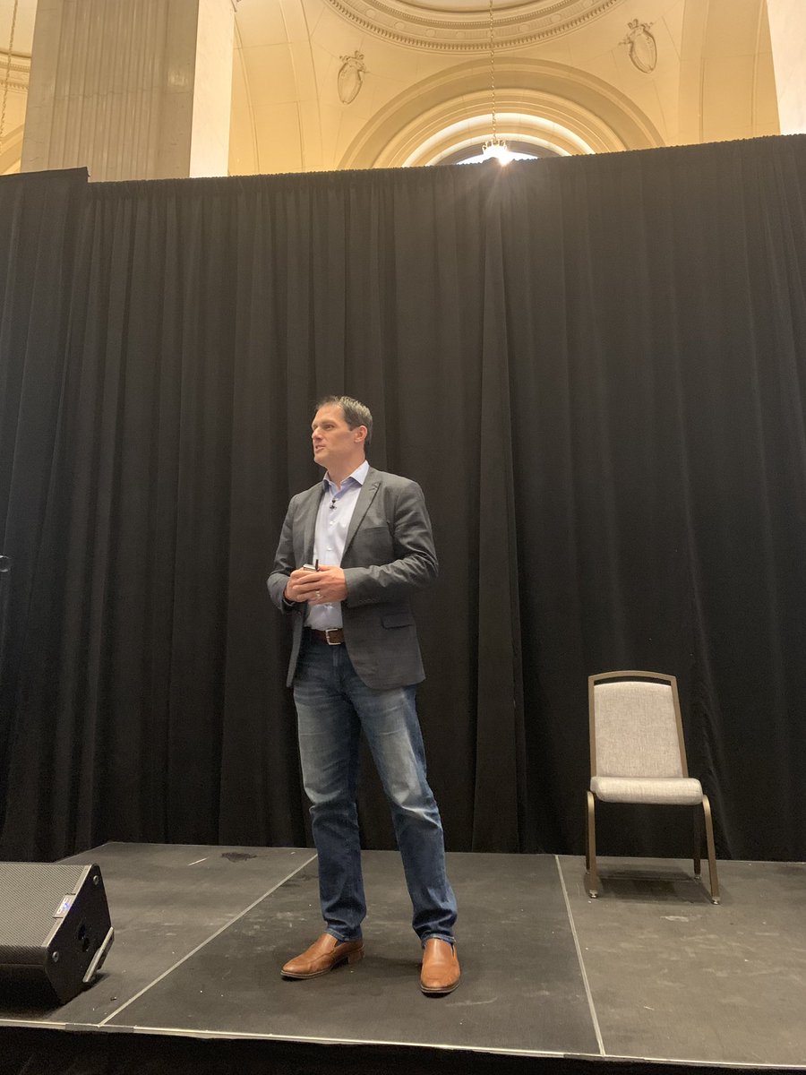 cathybilton11's tweet photo. How do you find your competitive differentiator leveraging #channel data and indirect channels? Ask Jay McBain @jmcbain #relevance19 #channelmarketing https://t.co/1BOtGifk4Z