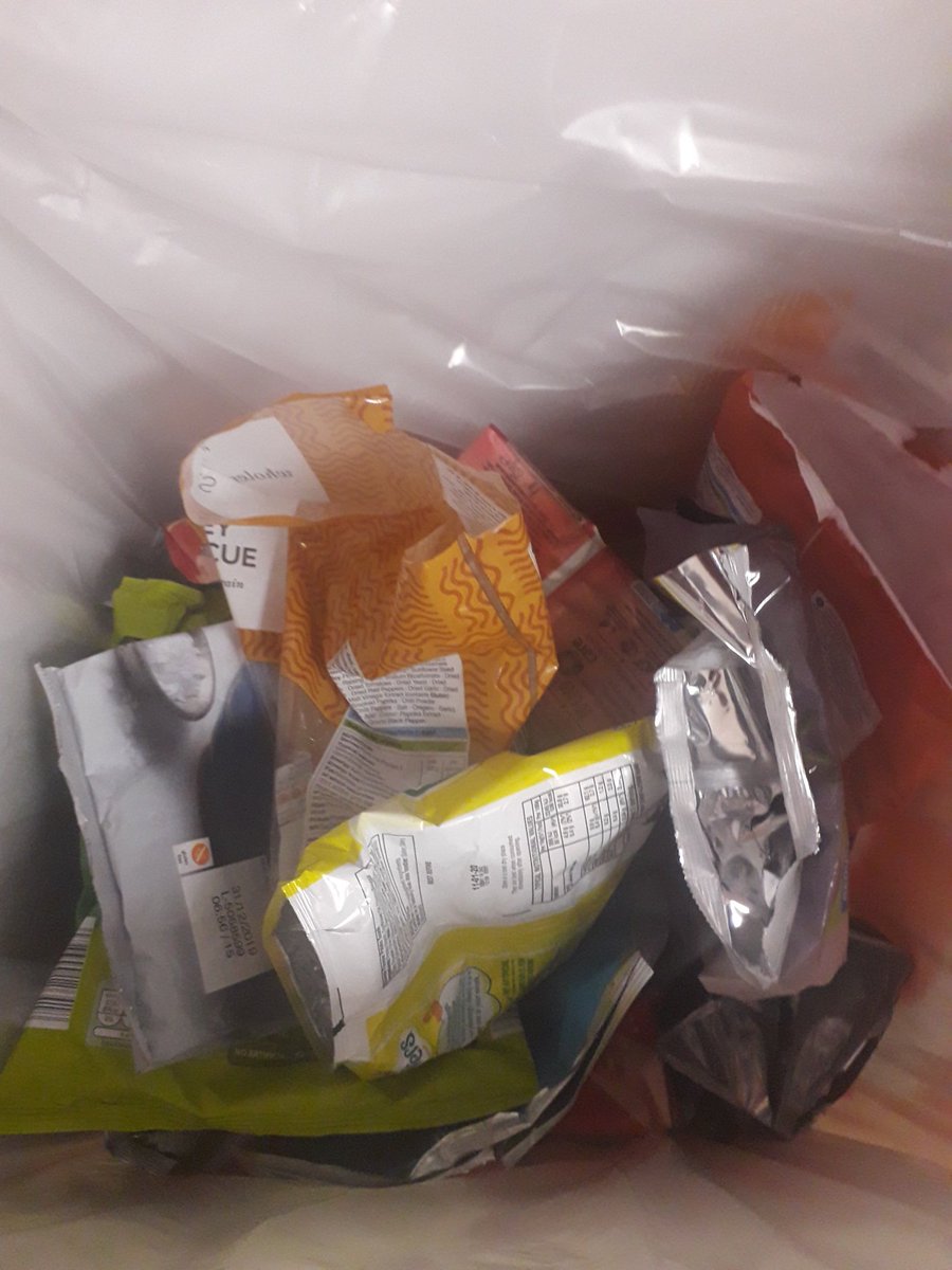 CathCooper2's tweet image. Increasing our #recycling all the time @RoyalSurrey we are now signed up to @TerraCycleUK &amp;amp; collecting crisp packets 💚
Lets all keep making small changes to make a difference
#RecycleWeek2019 #RecycleWeek
