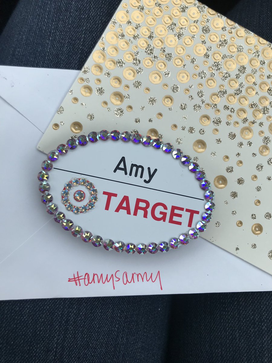 Thank you to all of my amazing DSDs and SDs for signing cards for my bday!!!  You guys made my day so special!  Including all the confetti that is now all over the rental! 😂 &amp; I love my new nametag!
#worksomewhereyoulove #g390elite