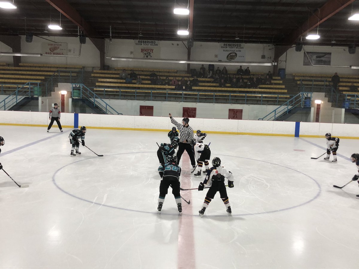 PWAA_EvanThomas's tweet photo. GAME 2 START! https://t.co/rQjhXAHOwA