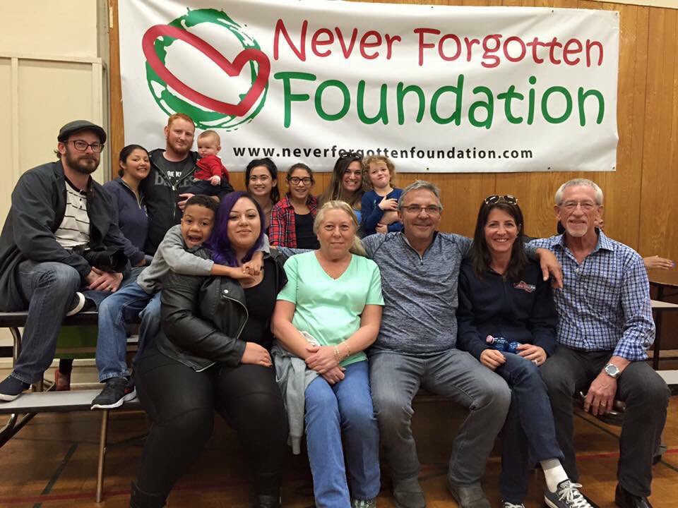 For over 20 years the Never Forgotten Foundation has been making a difference! Here is a #ThrowbackThursday of when a Never Forgotten Foundation Donation Provided More Than 60,000 Meals to OC/LA County Residents! 

Neverforgottenfoundation.org 👈
prnewswire.com/news-releases/…
