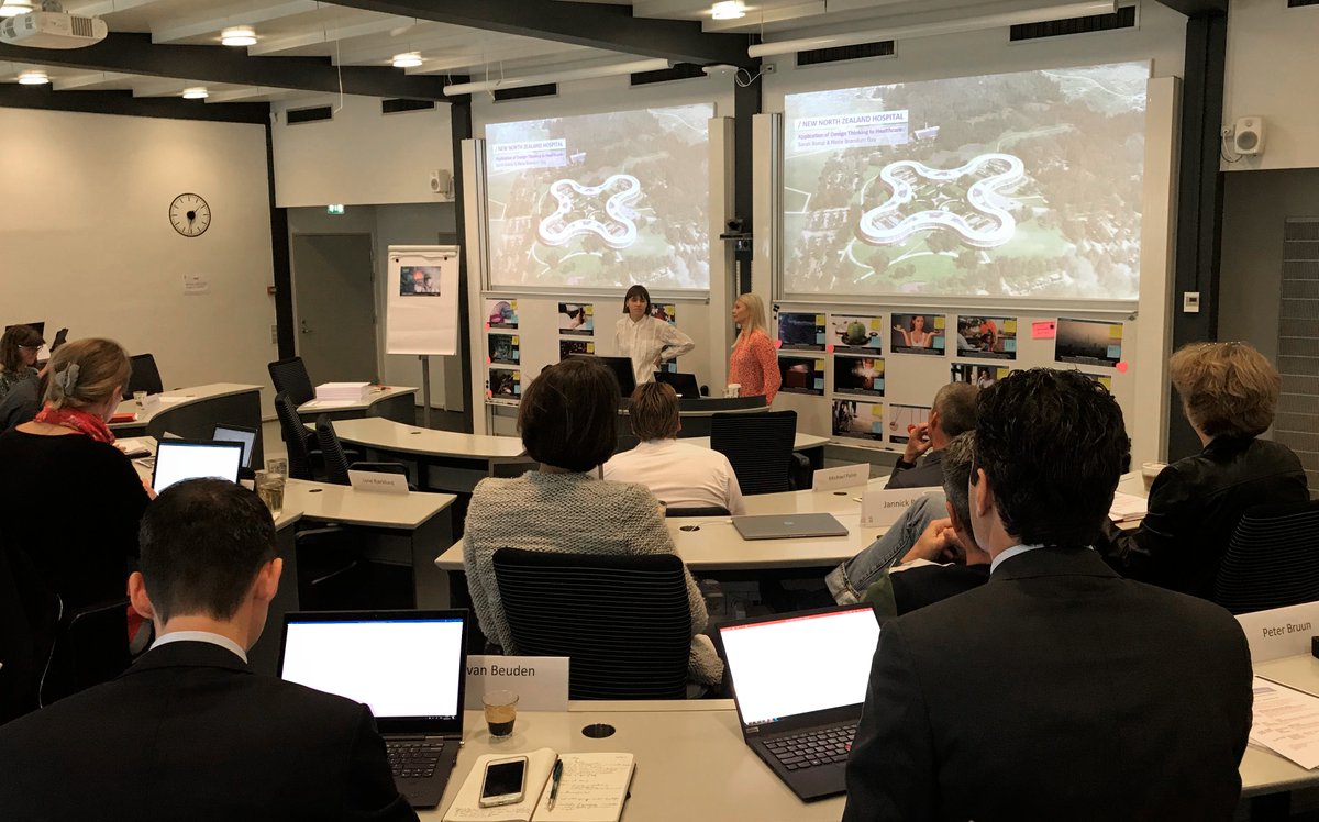 Vores dygtige innovationsfolk Sarah og Marie underviste i dag i masterclass'en "Future Healthcare Leadership, Changing Paradigms" på <a href="/DTUtweet/">DTU</a>. De blev bl.a. spurgt om hvordan man som udvikler fokuserer på problemet, og ikke forelsker sig i løsninger tidligt i processen.