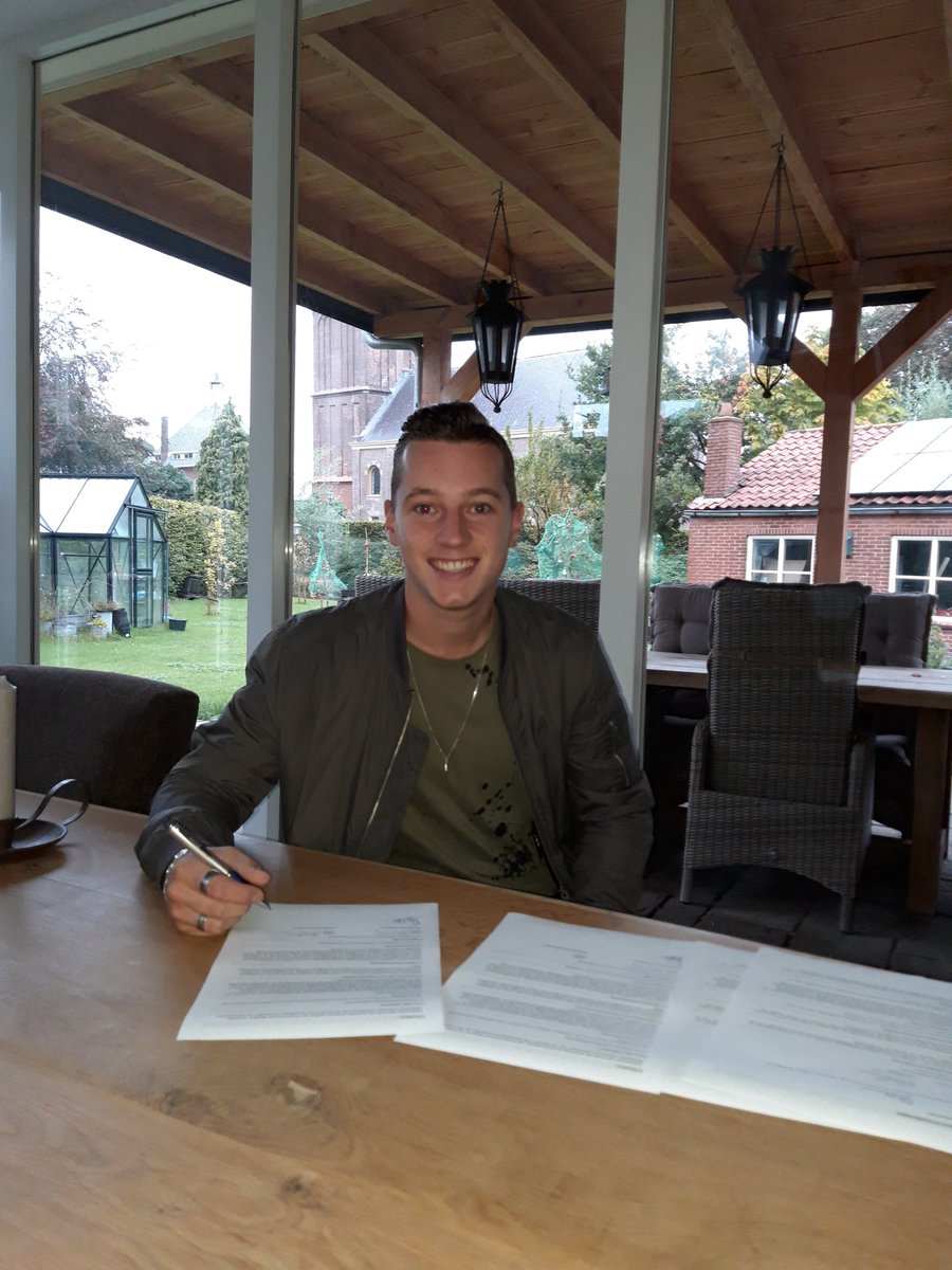 Per 1 Oktober komt  Luca ons versterken, Luca welkom bij RUVO Inbraakbeveiliging en RUVO Timmerwerken. Luca is Timmerman en die gaan wij uiteraard alle fijne knepen leren van het slotenspecialisme.