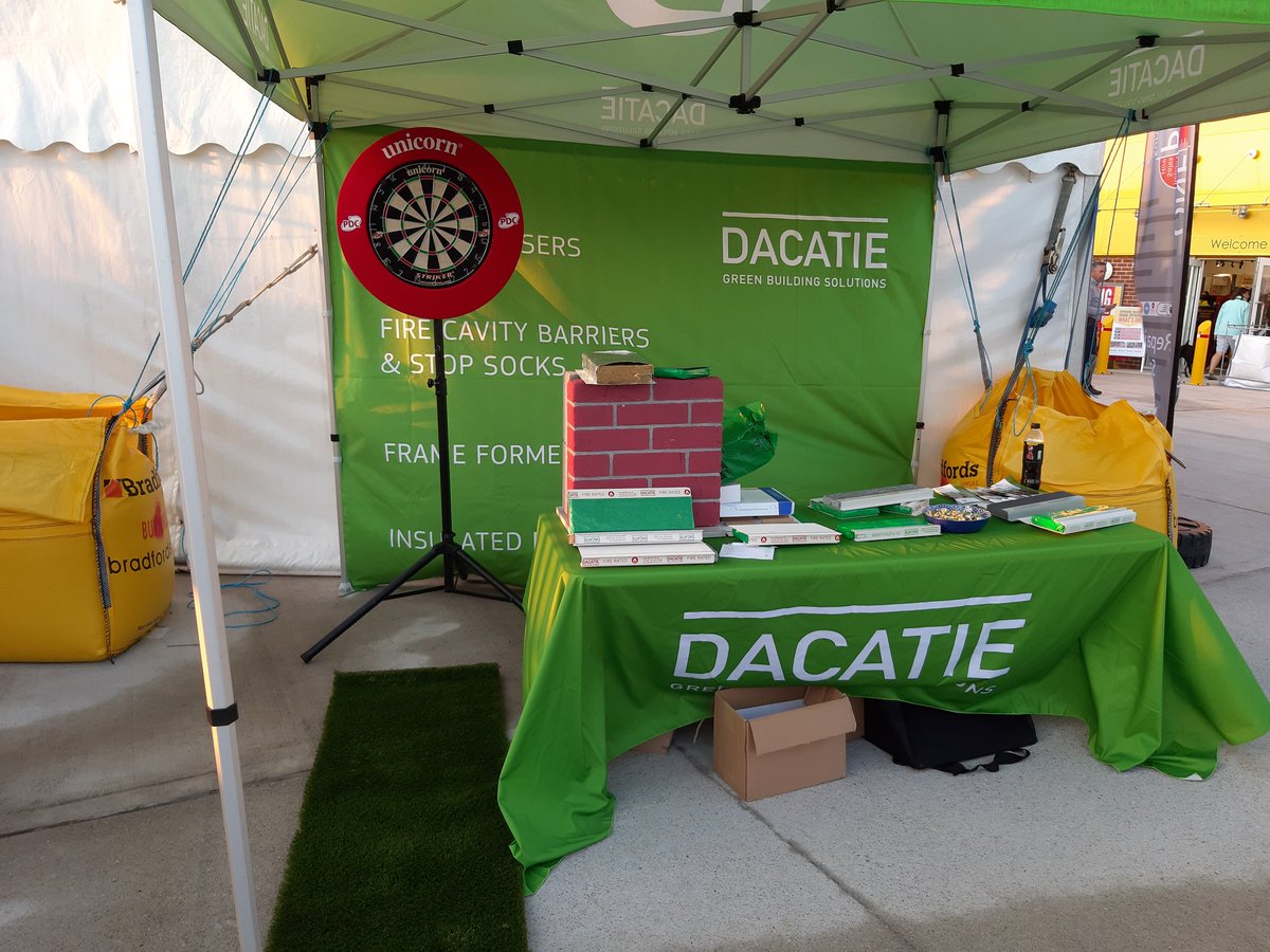 PaulBullDacatie's tweet photo. Down @Bradfords_Build Sherborne branch opening event this evening, fantastic turn out and great atmosphere. Come and say Hi if your around tonight.
#qpsl #dacatie #cavitybarriers #buildersmerchant #bradfordsbs #construction https://t.co/Yg42tquGsi