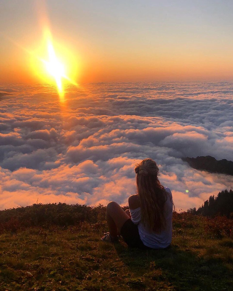 Gün batarken ardından tepelerin 🌿