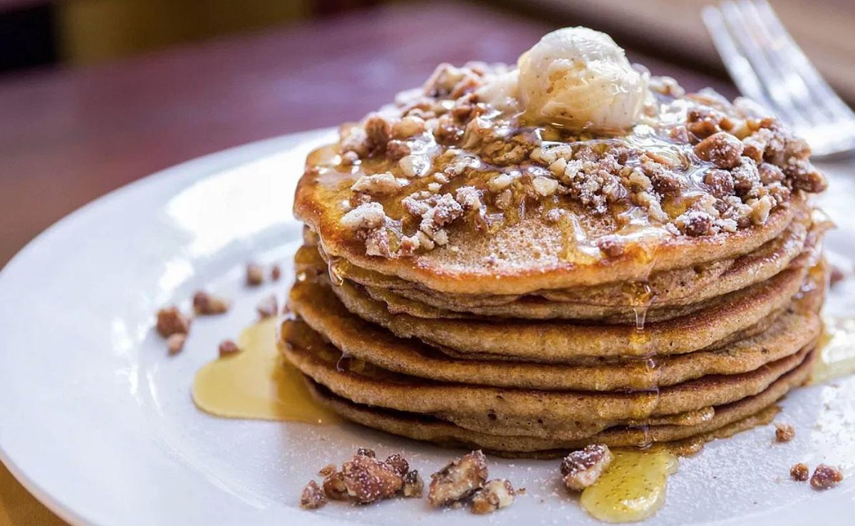 ExploreCHS's tweet image. These sweet potato pancakes are calling our name! Be right there, @ElisTable! bit.ly/2iR6Wz5