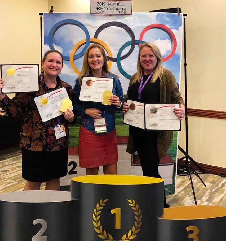 tmccnevada's tweet photo. YOU GUYS! We won 5️⃣ regional awards last night at NCMPR district 6. What a proud college we are! Shout out to all the staff who worked hard to make this happen!
🥇Viewbook &amp; Communications Success 
🥈Fundraising Campaign
🥉Website &amp; Excellence in Writing 
#TMCCPaysOff https://t.co/7yHt9LaXSZ