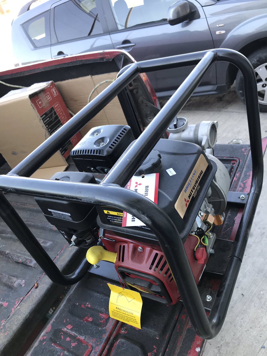 AspersorTampico's tweet photo. Motobomba autocebante de 2x2 pulgadas
Motor MITSUBISHI de 6 hp
Desplaza 500 litros por minuto

Ideal para riego profesional y de uso rudo, motor de alta calidad

$5,950 pesos neto, envío incluido

Whats 8331204579 https://t.co/X3UjroZkR4