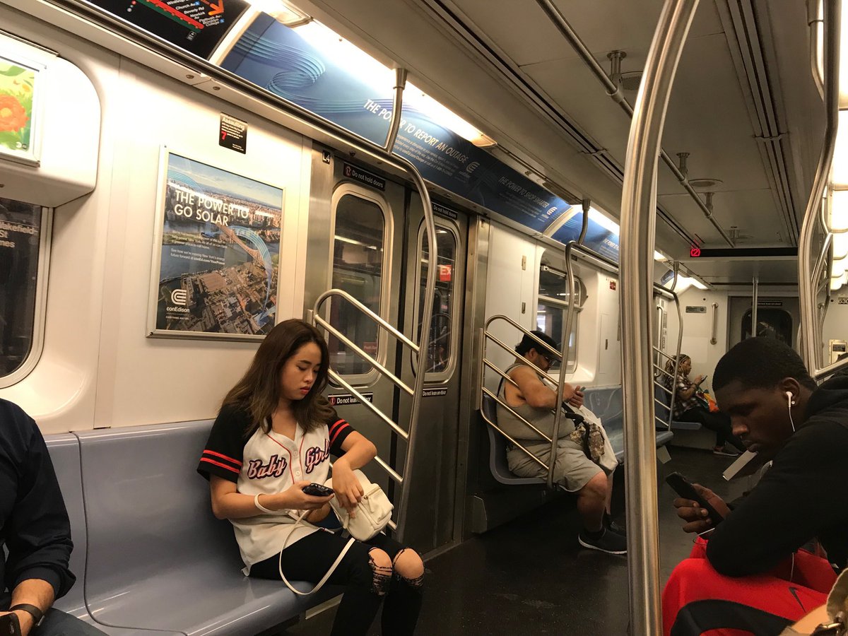 D_Provoost's tweet photo. Getting the full ‘New York’ experience! Practically a local now! #CheaperThanUber https://t.co/0xZi212TG0